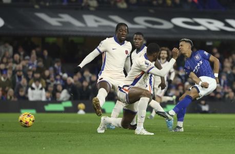 АПЛ: «Ипсвич» неожиданно победил «Челси». Эта победа стала для «Трактористов» лишь 3-й в чемпионате. Обзор матча (30.12.2024) - фото