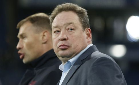фото - «Витесс» объявил об отставке Леонида Слуцкого «Витесс» объявил об отставке Леонида Слуцкого